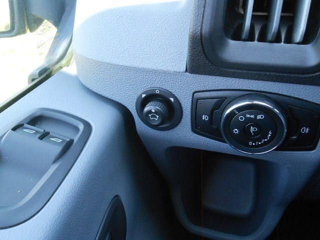 Gris Usado 2018 Ford Transit Ambiente Van | 14.990 € - Imagen 1/4