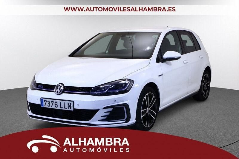 Usado VW Golf VII GTE 204 CV (150 kW) 2021 Blanco Utilitario