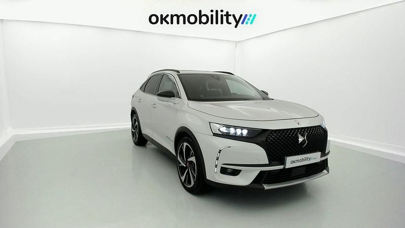 Usado DS Automobiles DS7 Crossback Performance Line Plus 300 CV (220 kW) 2022 Blanco nacarado SUV
