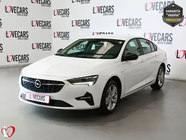 Usado Opel Insignia Business Edition 122 CV (89 kW) 2021 Blanco Familiar