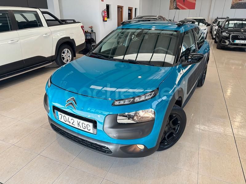 Azul Usado 2017 Citroën C4 Feel Berlina | 9899 € (Precio justo) - Imagen 1/4
