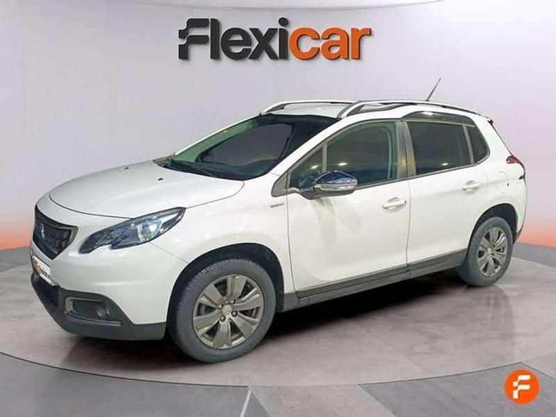 Usado Peugeot 2008 Style 99 CV (72 kW) 2018 Blanco SUV