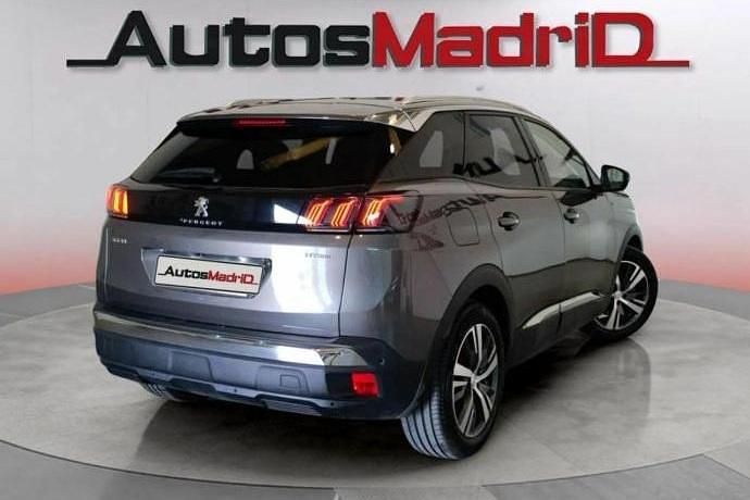 Usado Peugeot 3008 Allure 226 CV (166 kW) 2021 Gris SUV
