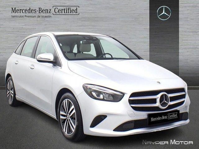 Usado Mercedes B200 163 CV (119 kW) 2021 Plata iridio Monovolumen
