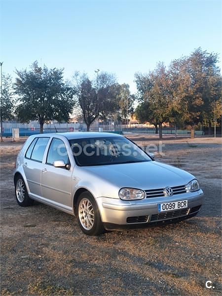 Gris / plata Usado 2000 VW Golf IV Highline Familiar | 4000 € (Precio justo) - Imagen 1/4