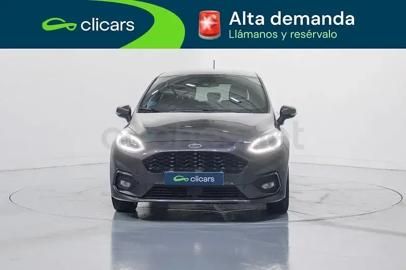 Usado Ford Fiesta ST-Line 75 CV (55 kW) 2019 Gris / plata Utilitario