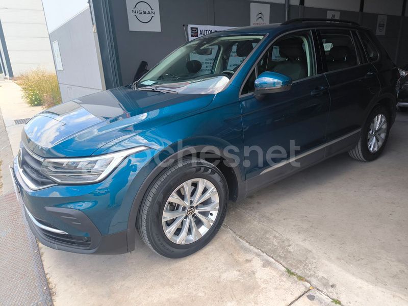 Azul Usado 2021 VW Tiguan Life SUV | 22.990 € (Precio justo) - Imagen 1/4