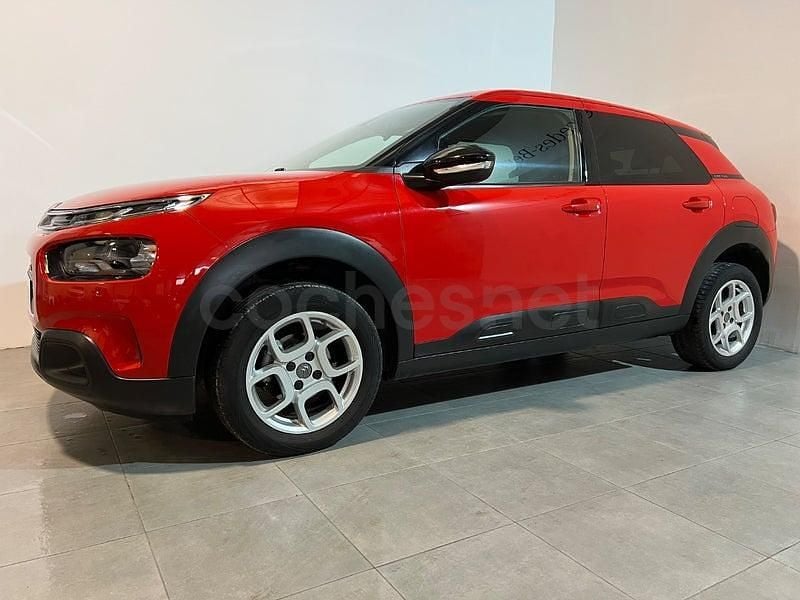 Usado Citroën C4 Feel 110 CV (80 kW) 2018 Rojo Berlina