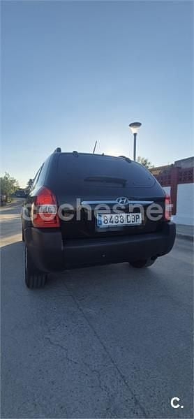 Usado Hyundai Tucson Comfort 141 CV (103 kW) 2004 Negro SUV