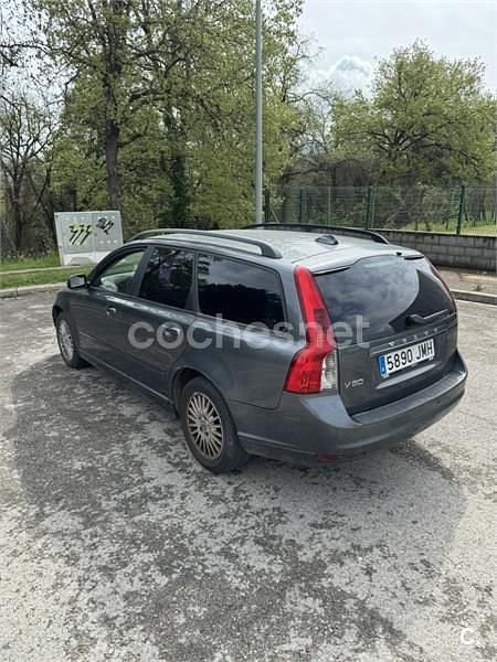 Gris / plata Usado 2008 Volvo V50 Momentum Familiar | 3500 € (Buen precio) - Imagen 1/2