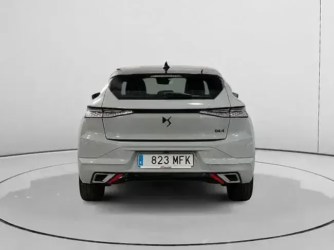 Usado DS Automobiles DS4 Performance 131 CV (96 kW) 2023 Gris SUV