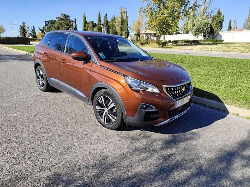 Usado Peugeot 3008 Allure 150 CV (110 kW) 2016 Naranja SUV
