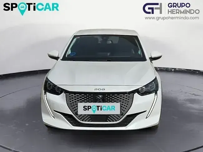 Usado Peugeot e-208 Allure 100 kW (136 CV) 2021 Blanco Utilitario