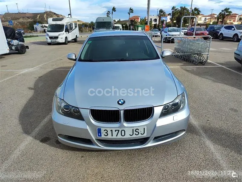 Usado BMW 320 163 CV (119 kW) 2006 Gris / plata Familiar