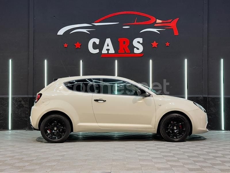 Usado Alfa Romeo GT Junior 78 CV (57 kW) 2010 Blanco Berlina