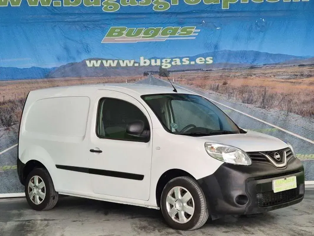 Usado Nissan NV250 90 CV (66 kW) 2022 Blanco Van