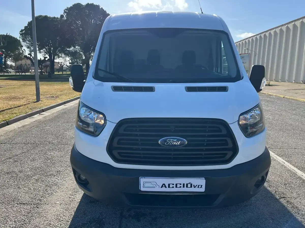 Usado Ford Transit Ambiente 130 CV (95 kW) 2019 Blanco Van