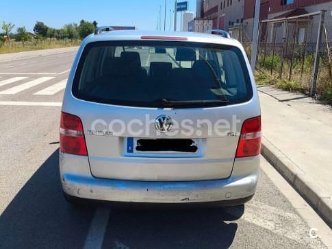 Gris / plata Usado 2005 VW Touran Advance Monovolumen | 4500 € (Precio justo) - Imagen 1/4