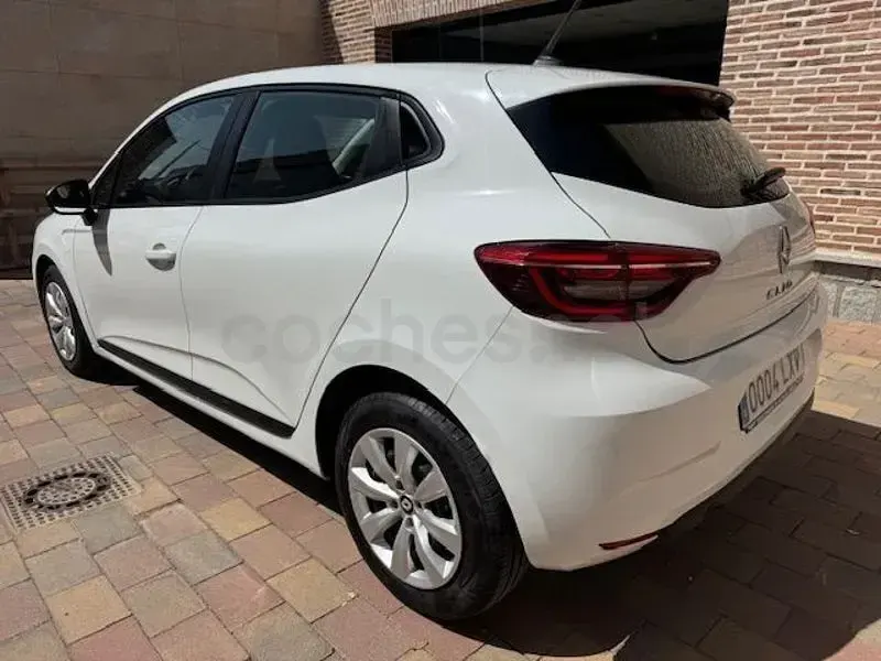 Usado Renault Clio V Business 100 CV (73 kW) 2022 Blanco Berlina