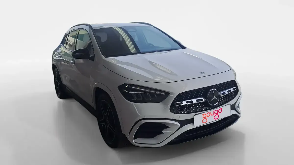 Usado Mercedes GLA200 AMG 150 CV (110 kW) 2025 SUV