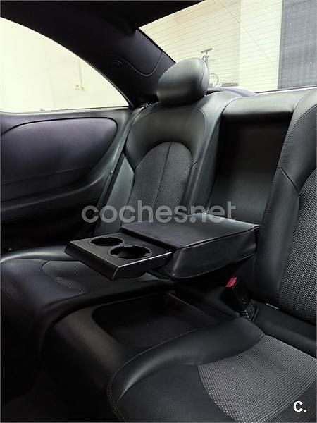 Negro Usado 2007 Mercedes CLK220 Avantgarde Coupe | 12.000 € - Imagen 1/4