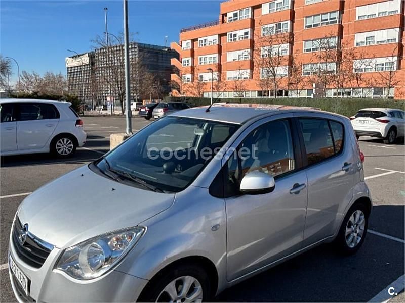 Usado Opel Agila Enjoy 86 CV (63 kW) 2009 Gris / plata Utilitario