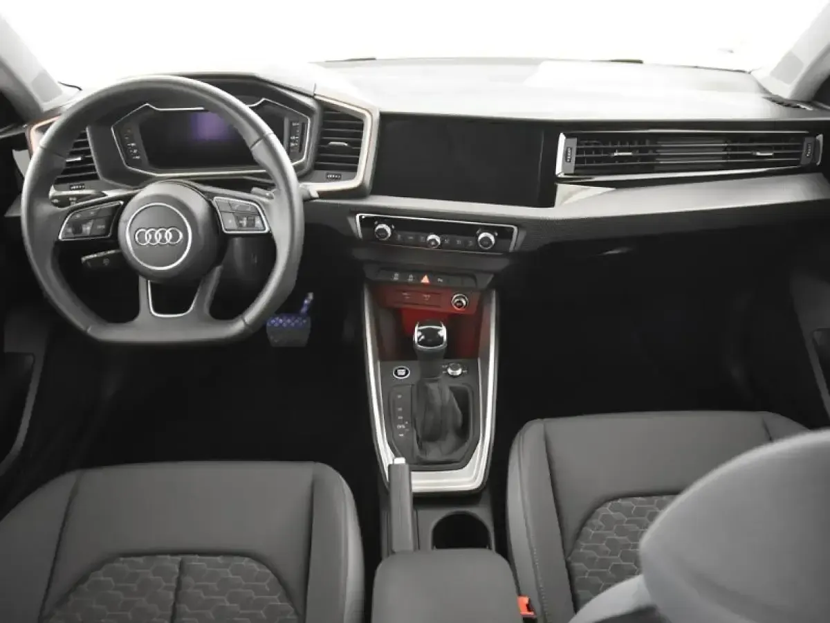 Usado Audi A1 Sportback 116 CV (85 kW) 2025 Rojo Utilitario