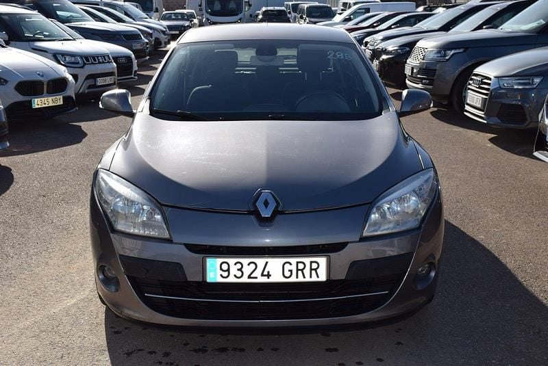 Usado Renault Mégane III 105 CV (77 kW) 2009 Gris