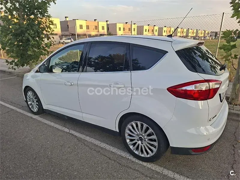 Usado Ford C-MAX Trend 125 CV (91 kW) 2013 Blanco Monovolumen