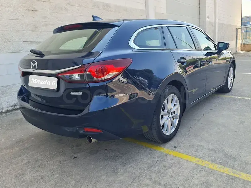 Usado Mazda 6 Style 150 CV (110 kW) 2016 Azul Familiar