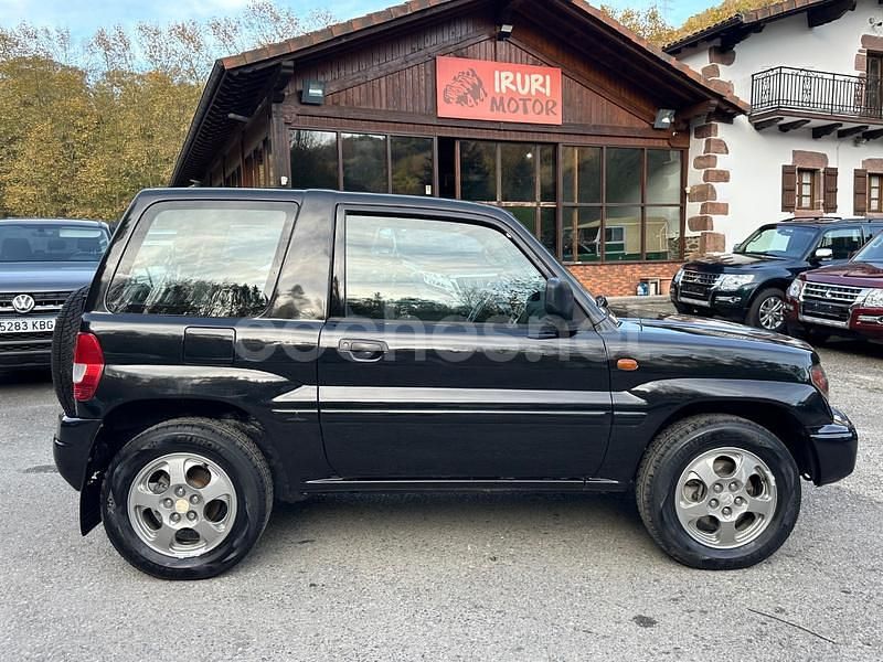 Negro Usado 2001 Mitsubishi Montero Plus SUV | 9999 € - Imagen 1/4