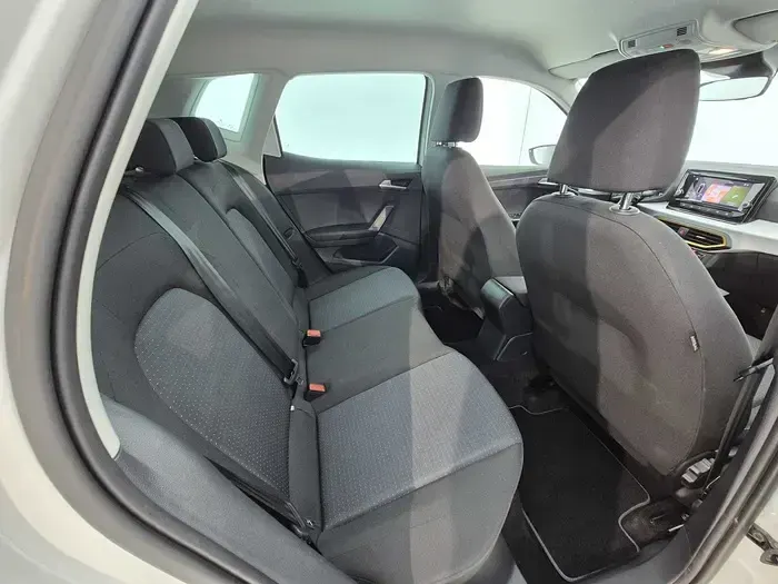 Usado Seat Arona Style 115 CV (84 kW) 2025 Blanco SUV