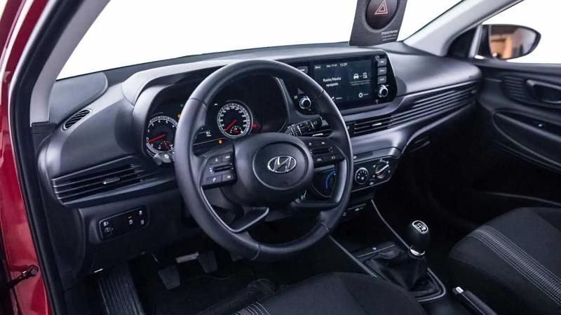 Nuevo Hyundai Bayon 100 CV (73 kW) 2026 Granate SUV