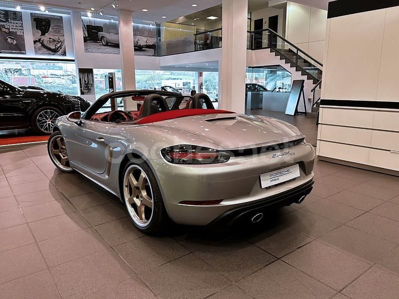 Usado Porsche 718 Boxster 400 CV (294 kW) 2021 Gris / plata Descapotable