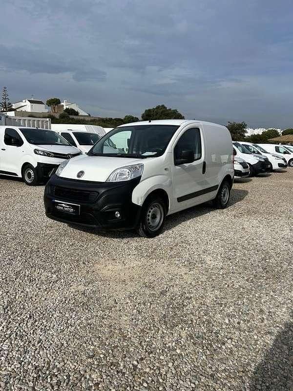 Usado Fiat Fiorino 80 CV (58 kW) 2018 Blanco Monovolumen