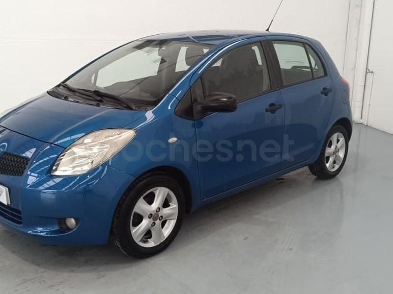 Usado Toyota Yaris 87 CV (63 kW) 2008 Azul Utilitario