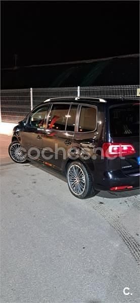 Usado VW Touran Advance 105 CV (77 kW) 2011 Negro Monovolumen
