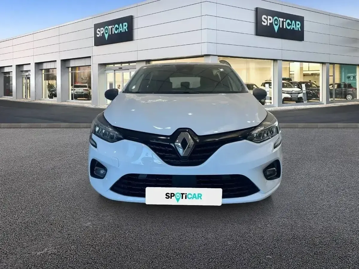 Usado Renault Clio Evolution 100 CV (73 kW) 2022 Blanco Utilitario