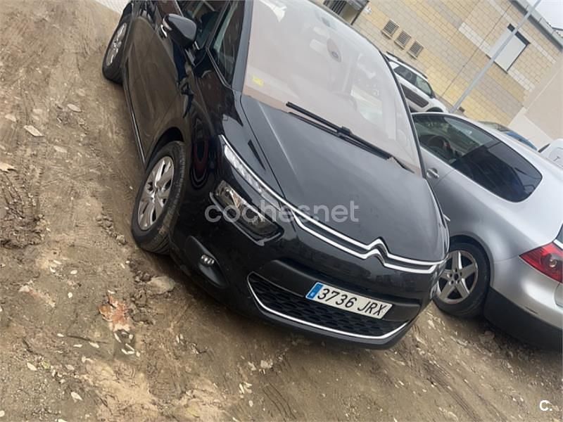 Usado Citroën C4 Picasso Live 130 CV (95 kW) 2016 Negro Monovolumen