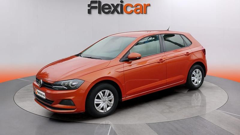 Usado VW Polo Edition 80 CV (58 kW) 2019 Naranja Utilitario