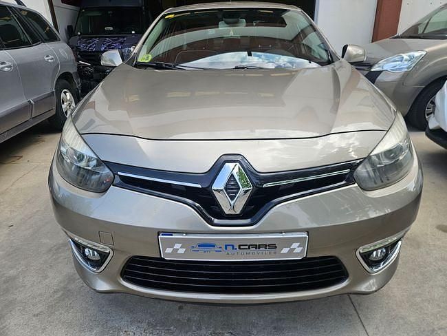 Usado Renault Fluence Dynamique 110 CV (80 kW) 2013 Marrón Berlina