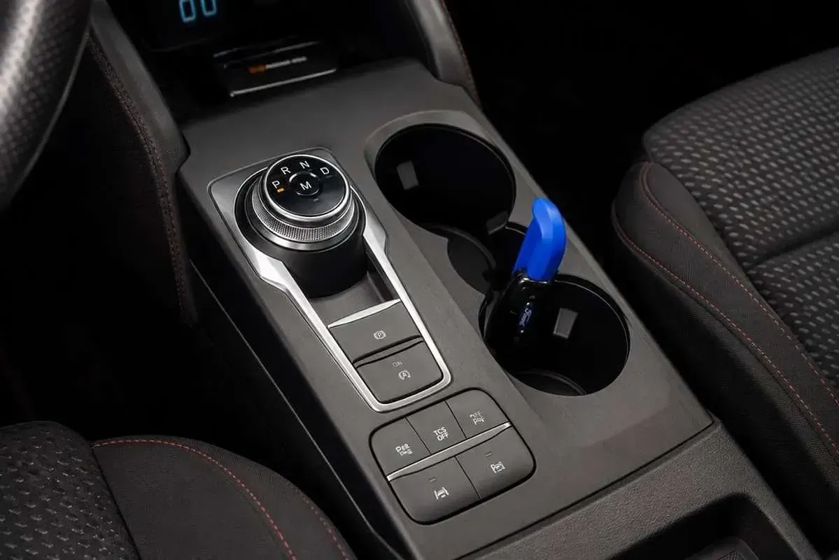 Usado Ford Focus ST-Line 125 CV (91 kW) 2021 Azul Utilitario