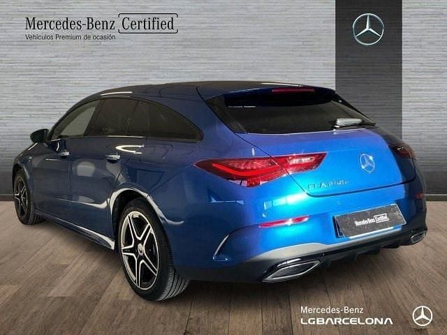 Usado Mercedes CLA250e Shooting Brake AMG line 218 CV (160 kW) 2026 Pintura Familiar