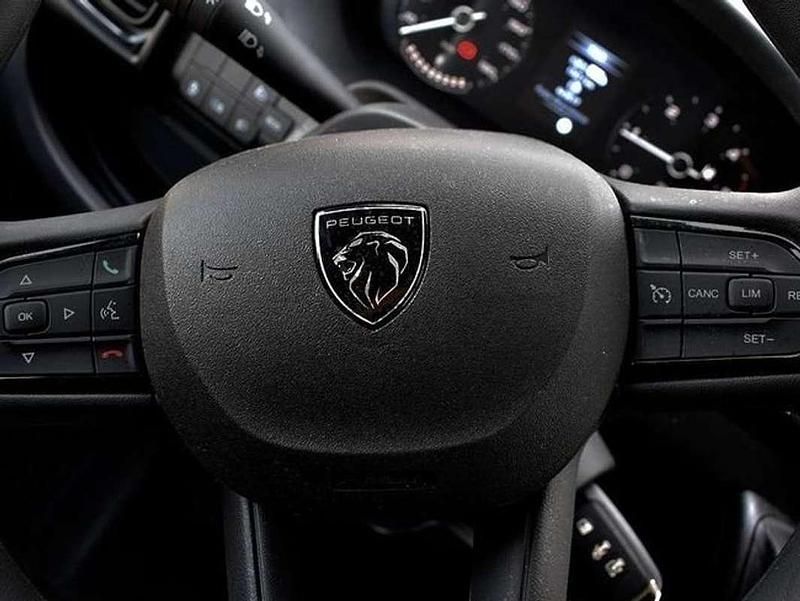 Usado Peugeot Boxer 140 CV (102 kW) 2024 Blanco Van