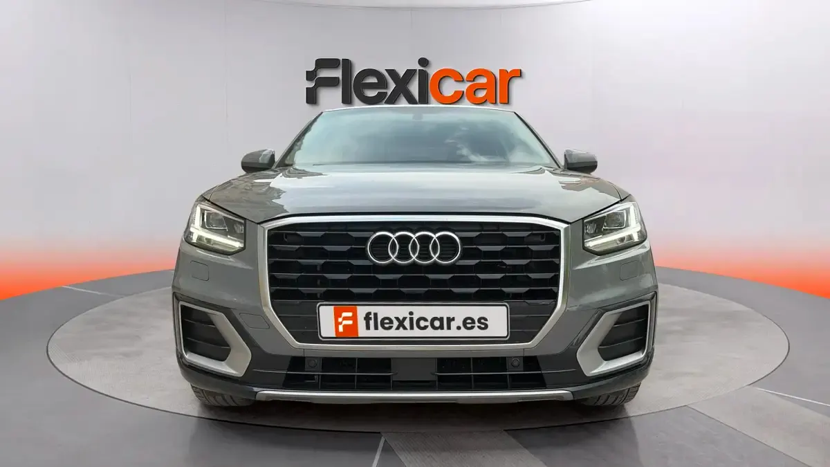 Usado Audi Q2 Advanced Plus 150 CV (110 kW) 2020 Gris SUV