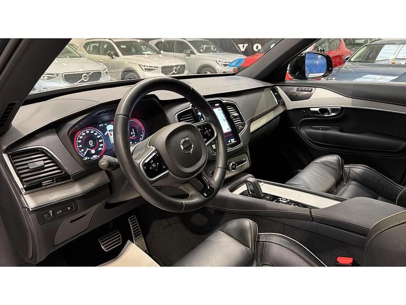 Usado Volvo XC90 R-Design 392 CV (288 kW) 2021 Azul SUV