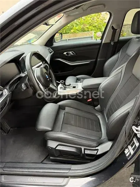 Usado BMW 318 150 CV (110 kW) 2022 Negro Familiar