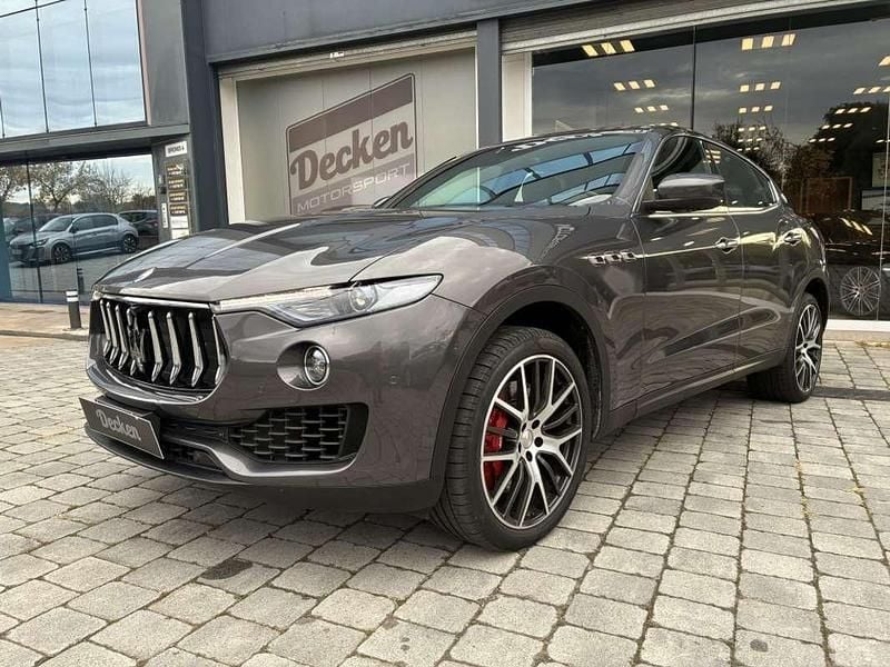 Usado Maserati Levante 430 CV (316 kW) 2018 Gris SUV