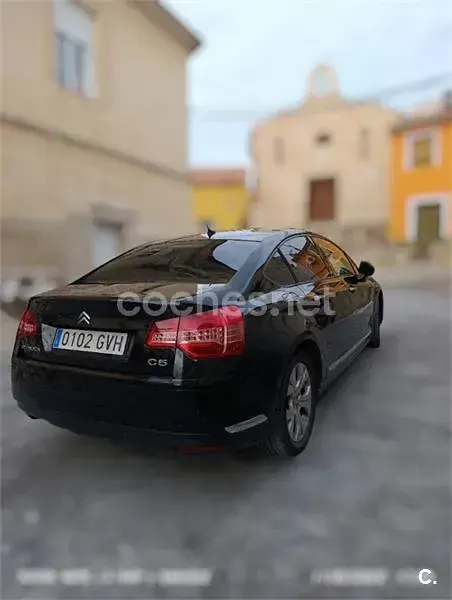 Usado Citroën C5 138 CV (101 kW) 2010 Negro Berlina