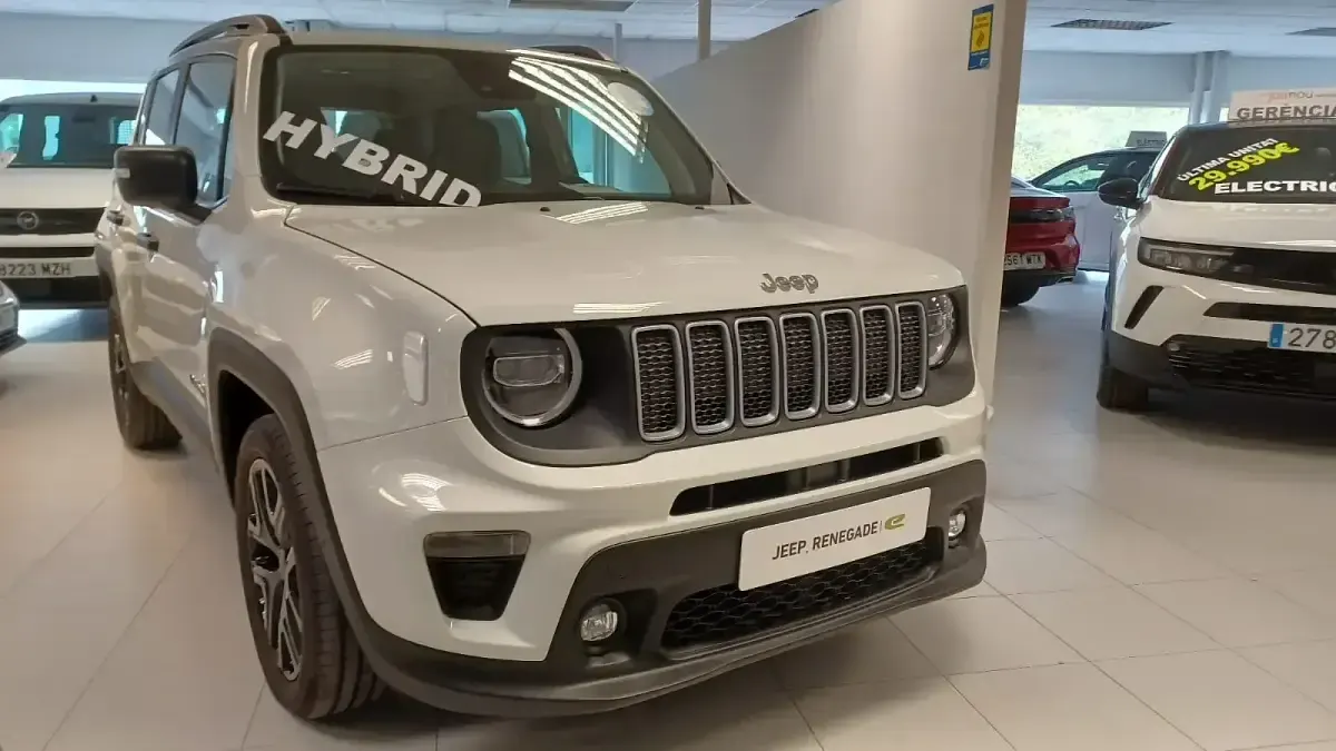 Uusi Jeep Renegade Summit 130 HP (95 kW) 2025 Valkoinen Katumaasturi